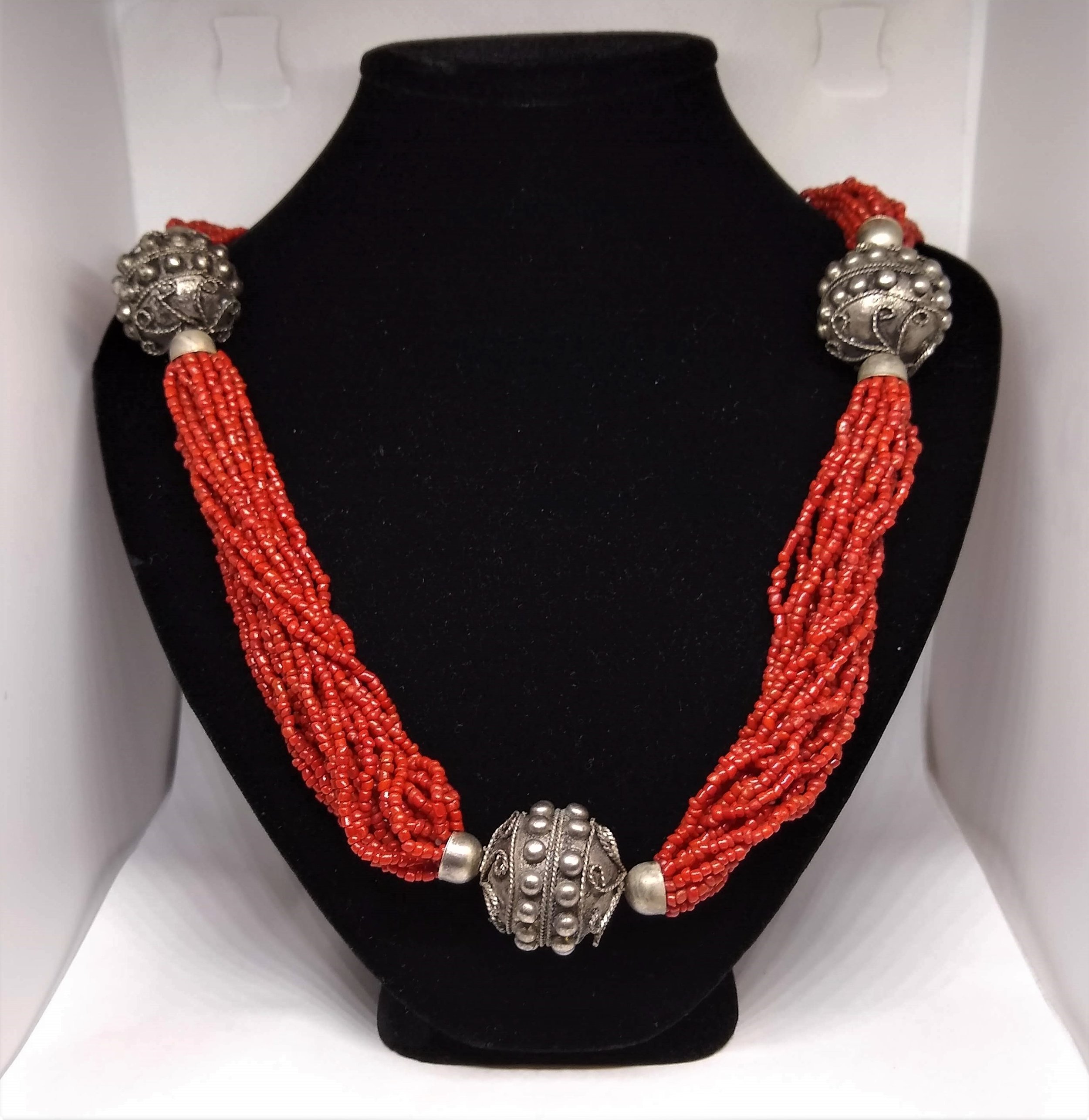 Multi-Strand,Coral Colored,Beaded Necklace w/Large Silver Tone Decorative Beads