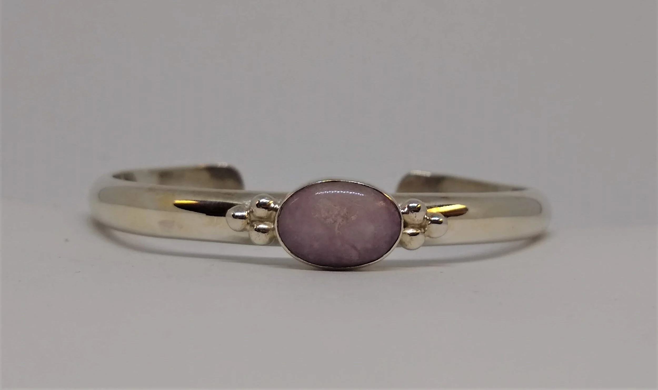 Sterling Cuff Bracelet with oval,pale,purple,quartz. Fits 6.5 inch. Ship Free !