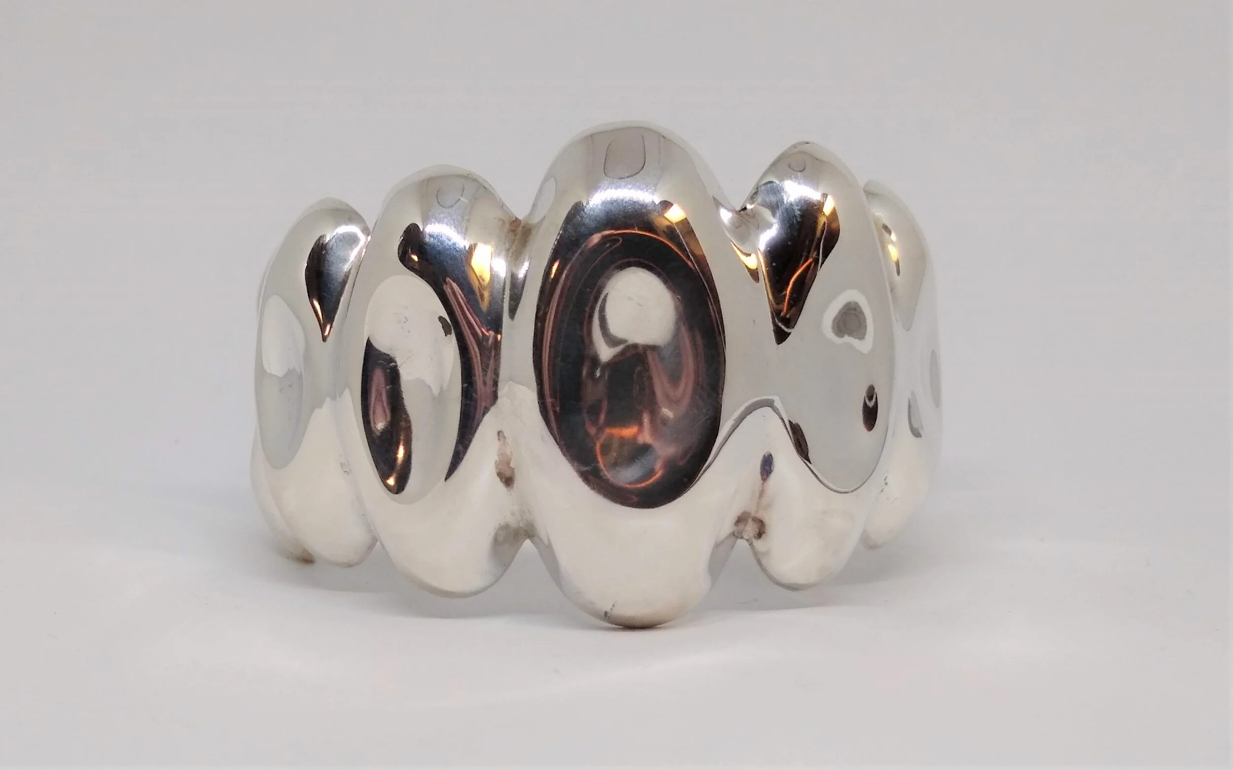 RODRICO, VINTAGE, TAXCO ARTIST, 925 WIDE CUFF, SCALLOPED, CONCAVE BRACELET
