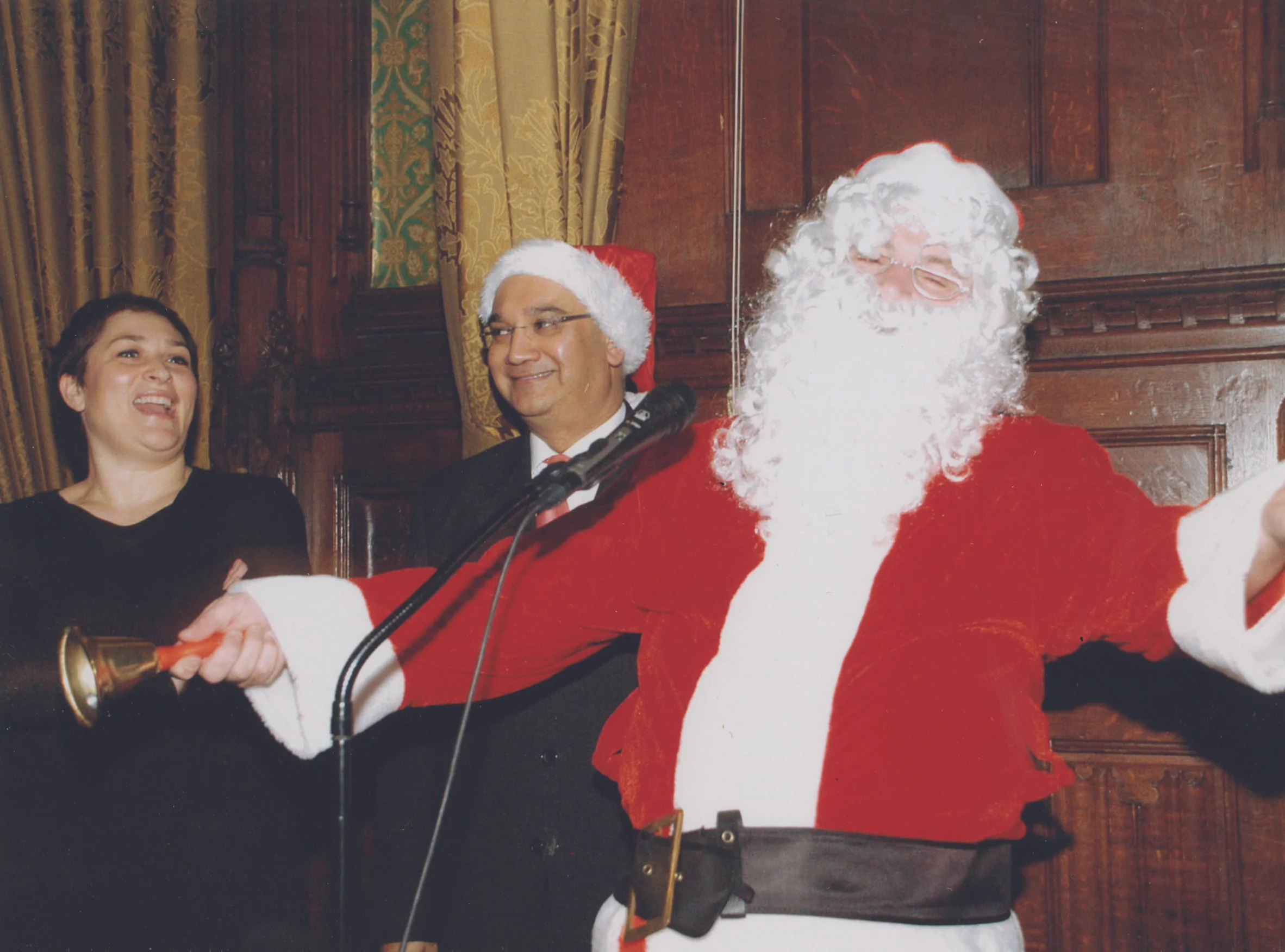 24c-%20EB%20as%20Santa.jpg