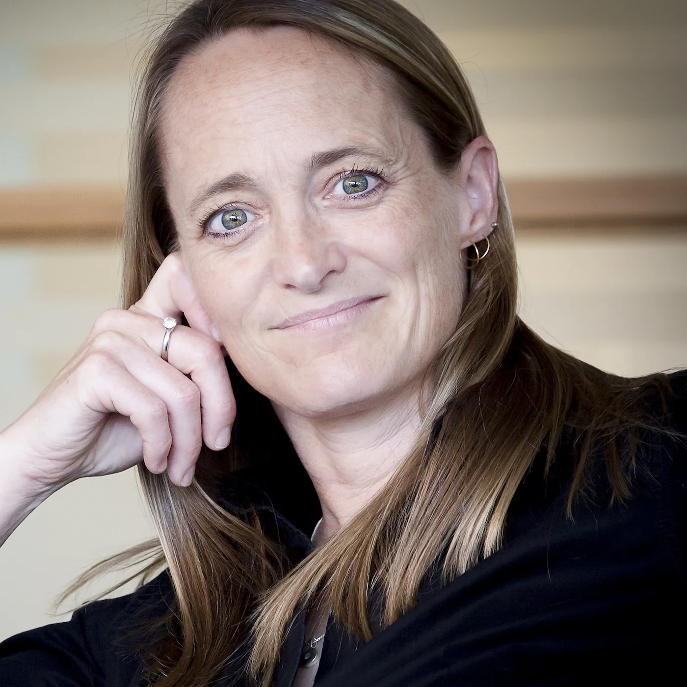 Cherie Metcalf - Co-President Cherie Metcalf is an Associate Professor at Queen’s Faculty of Law, and served as Associate Dean Academic from 2015-2018. She completed a Ph.D (Economics) at UBC, an LL.B. at Queen’s and LL.M. at Yale Law prior to joining the faculty at Queen’s Law. Her major research themes relate to environmental and resource management, particularly in relation to Indigenous peoples’ rights, and the constitutional recognition of property rights. She is a regular participant at law and economics conferences, and has presented at ALEA, MLEA, CELS, ISNIE / SOIE and CLEA.