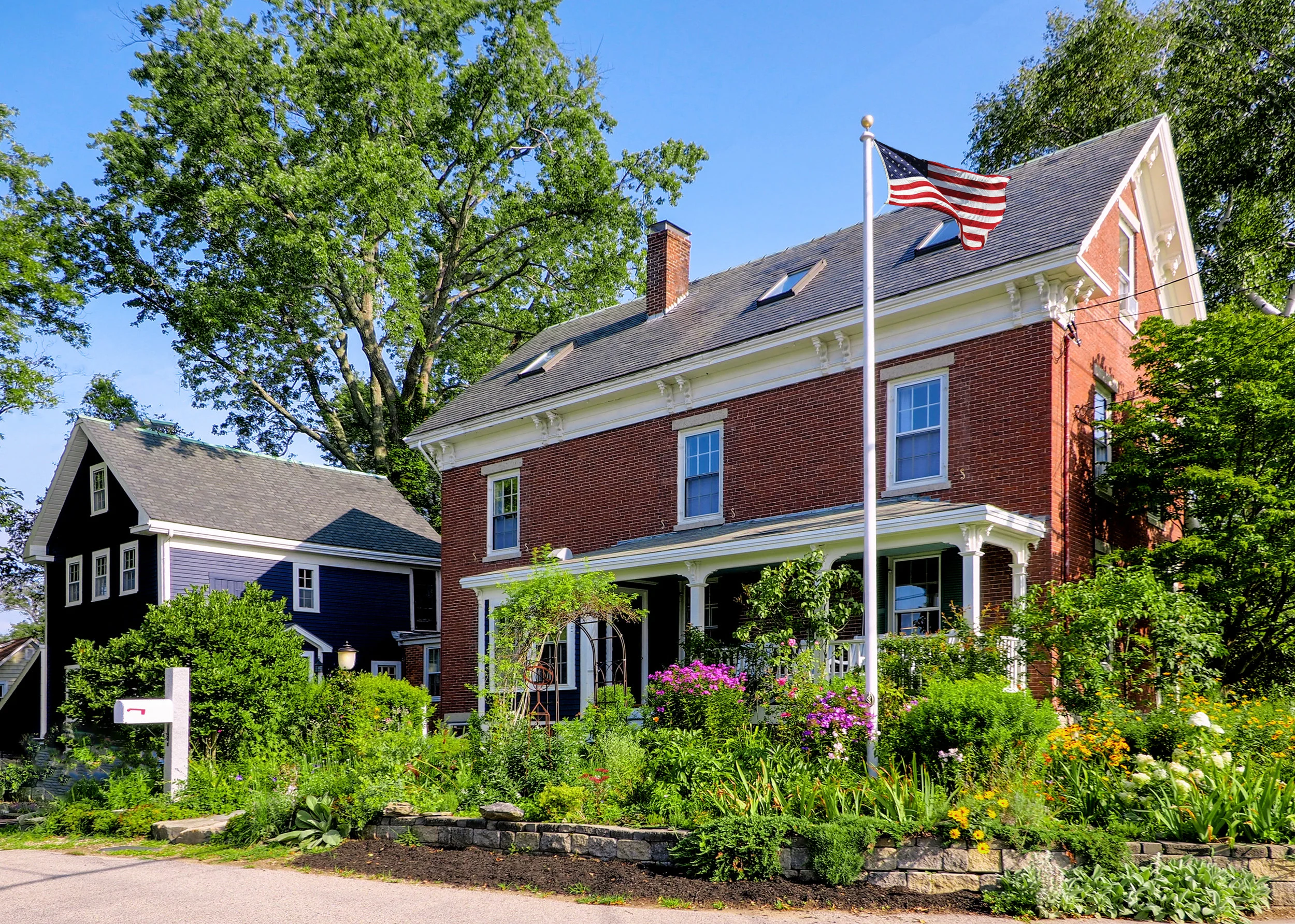 Front Exterior & Gardens