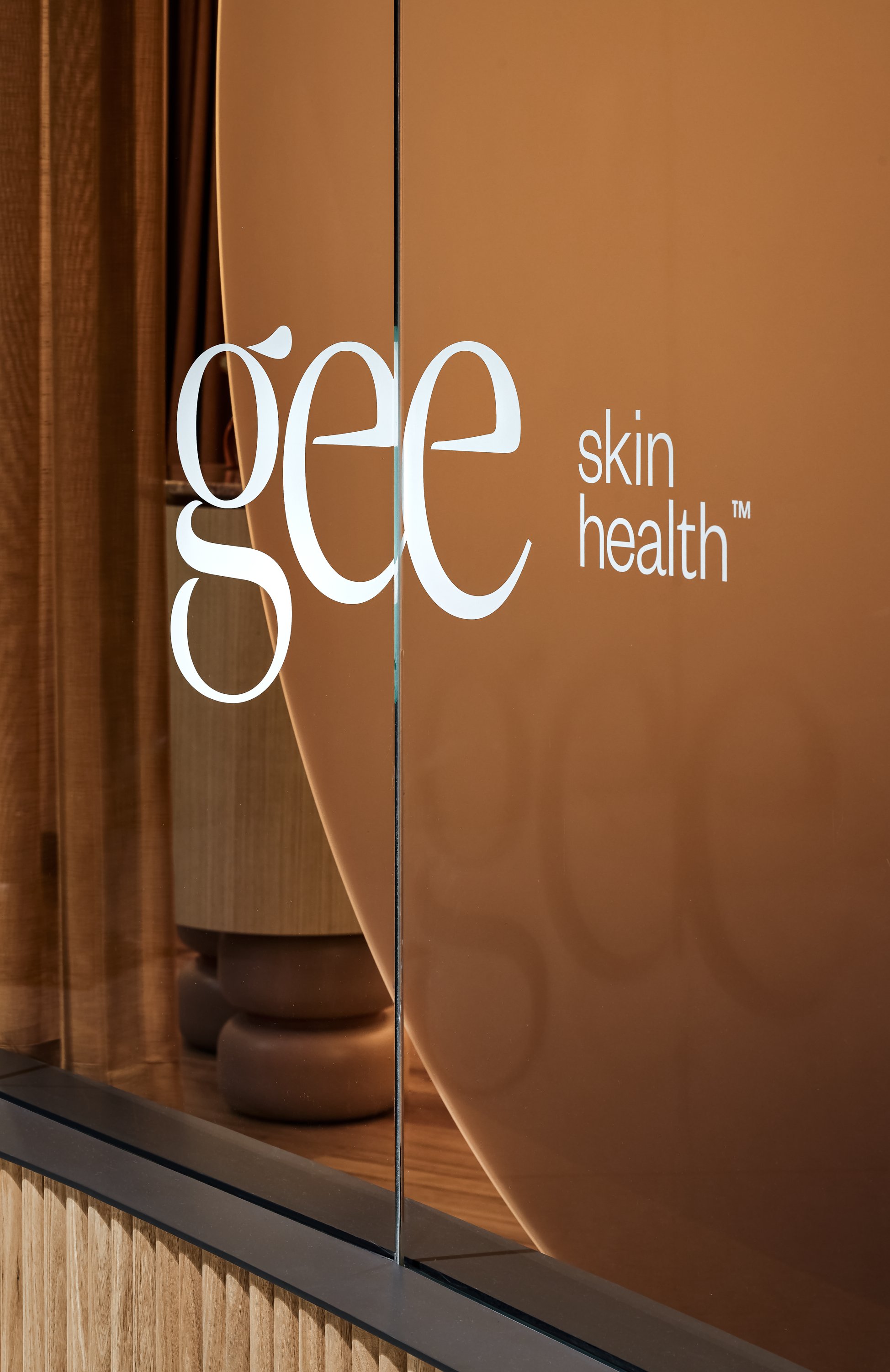 GeeSkinHealth_f270_3000px.jpg