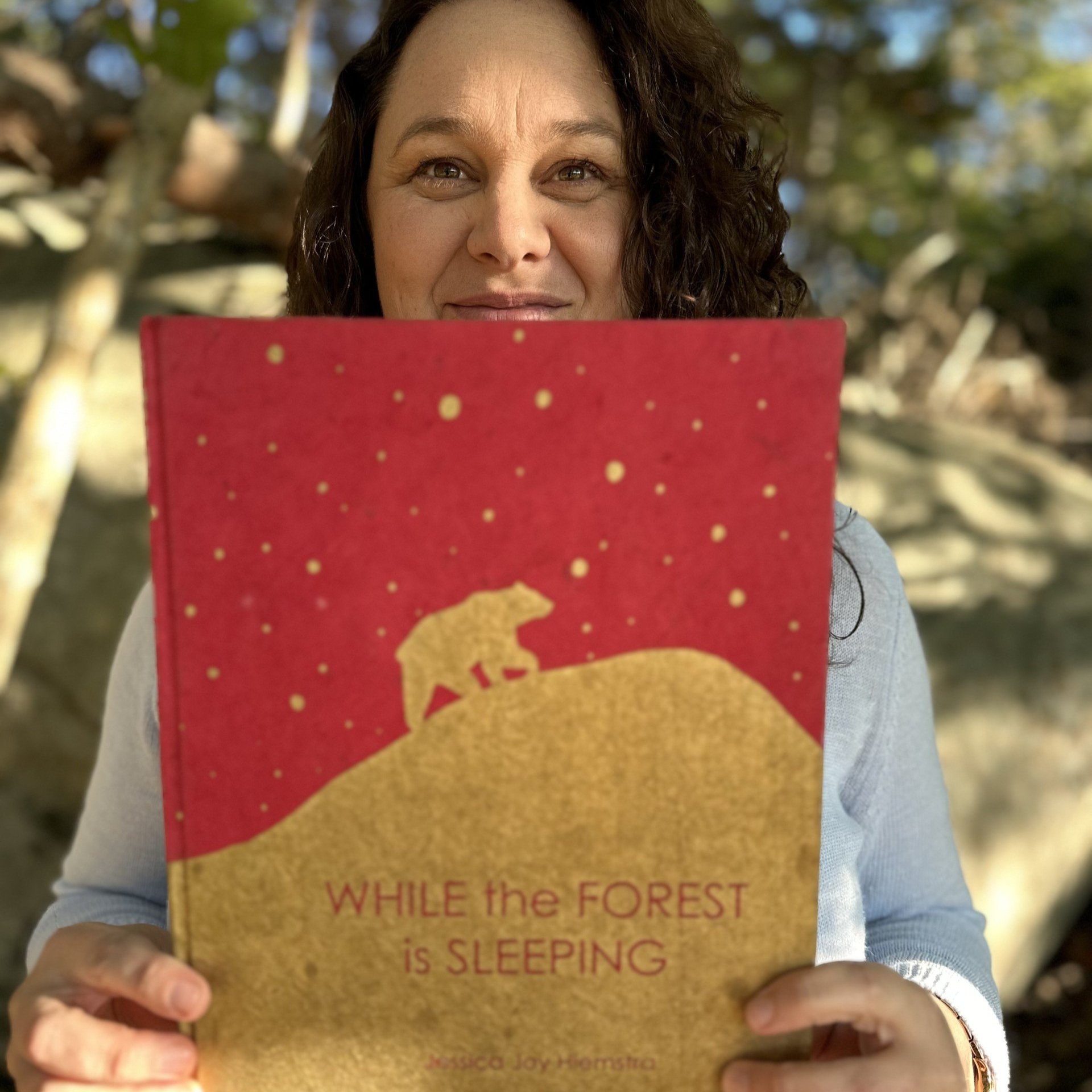 Jessica-Hiemstra-artist-While-the-Forest-is-Sleeping-Eric-and-Eloise-designer-book-handmade-Canada.jpg