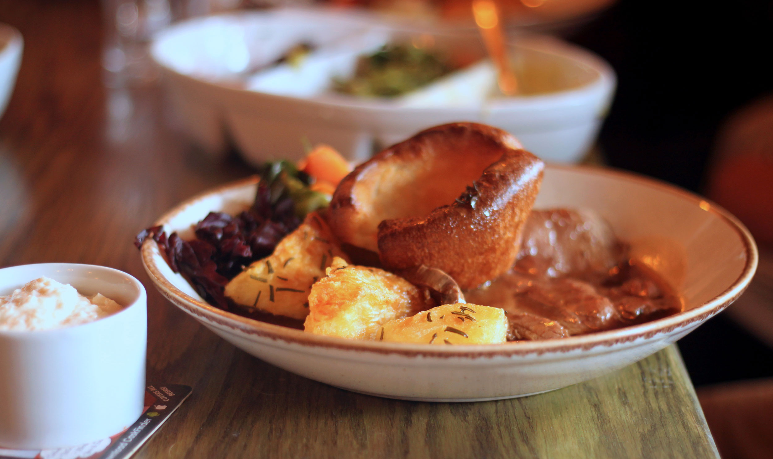 The-Thatched-Inn-Sunday-Roast-Beef.jpg