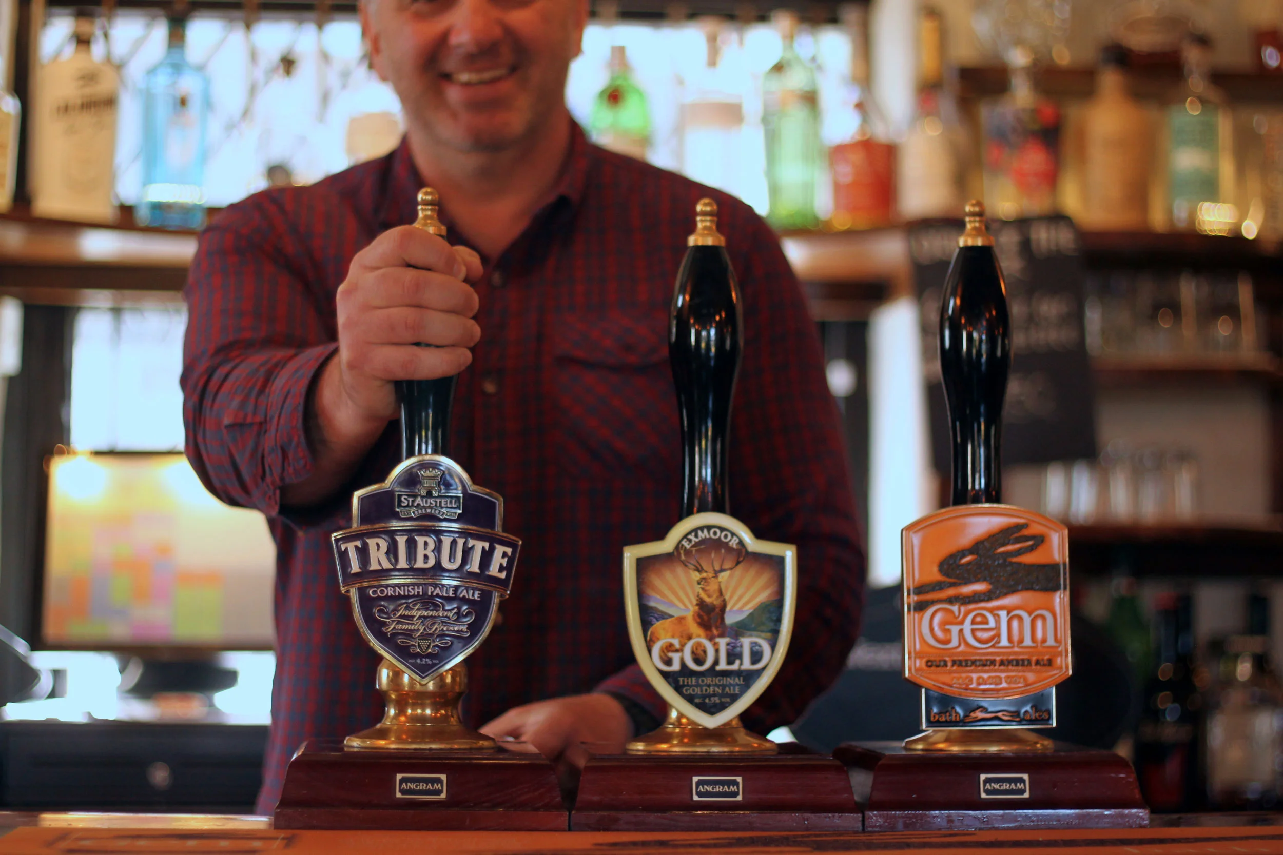 The-Thatched-Inn-Real-Ales.jpg
