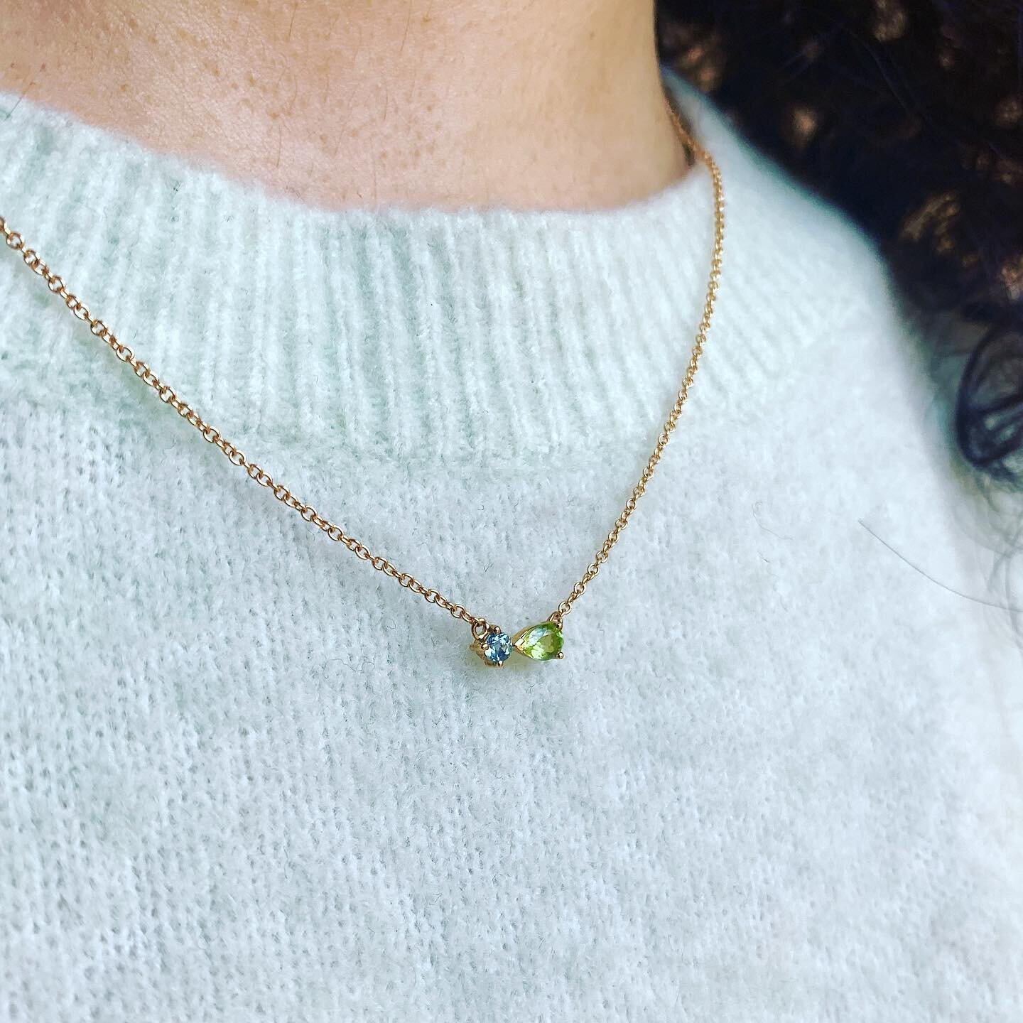 Signature Duet necklace with natural gemstones 💚
.
.
.
.
.
#solidgold #necklaces #giftideas  #finejewellery #melbournejewellery #everydayjewellery #birthstone #gemstone #diamond #gems #jewellerydesign #yellowgold