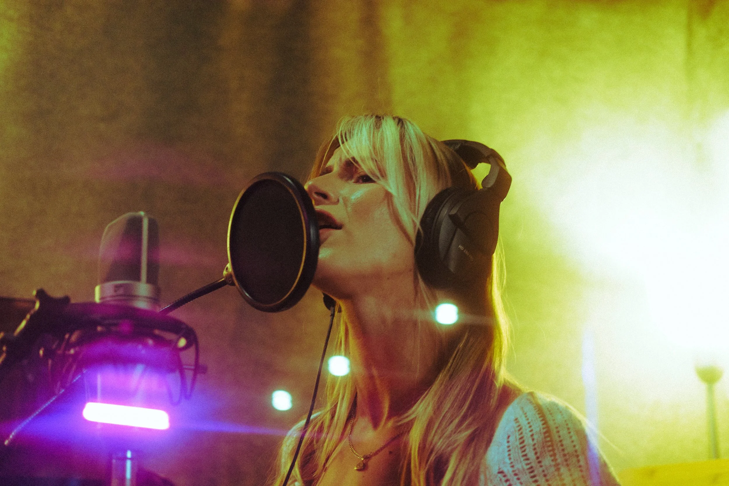 Shooting a band recording session on the Fujifilm X-Pro 2 // Upstairs at Hanna's // One Louder Studios - Newport