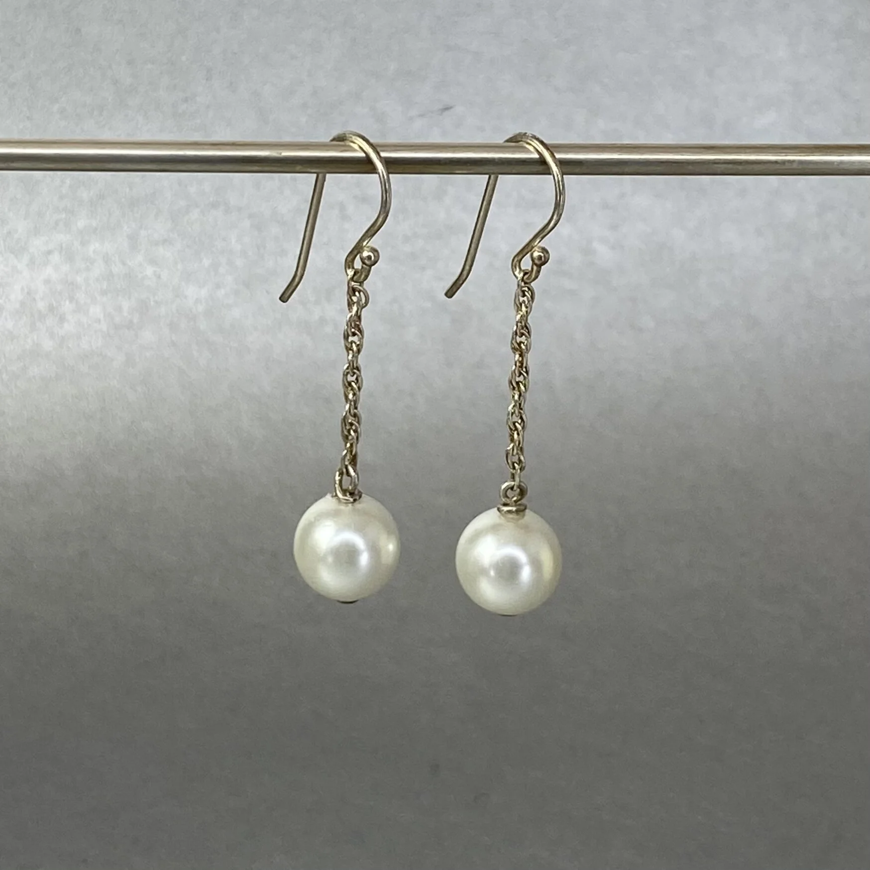 048394EC-91A1-4270-91C3-403084F6BFA7