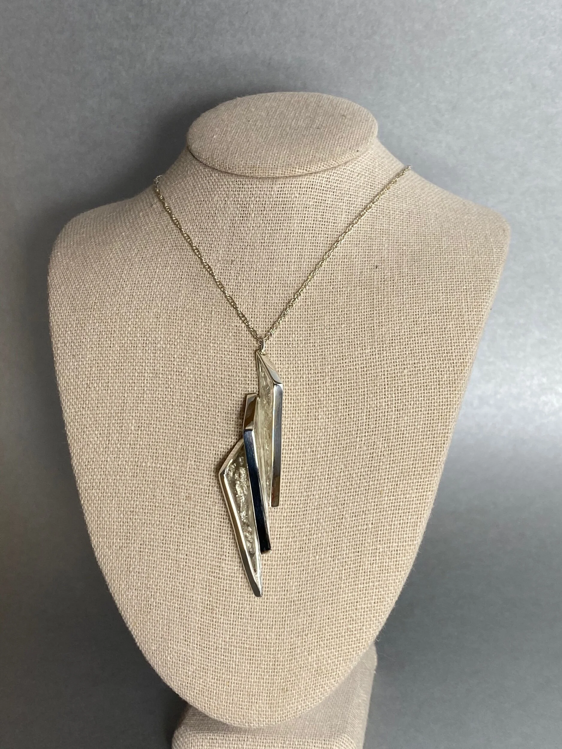 A02AF482-9158-4A96-B8CC-5D7A44D7D457