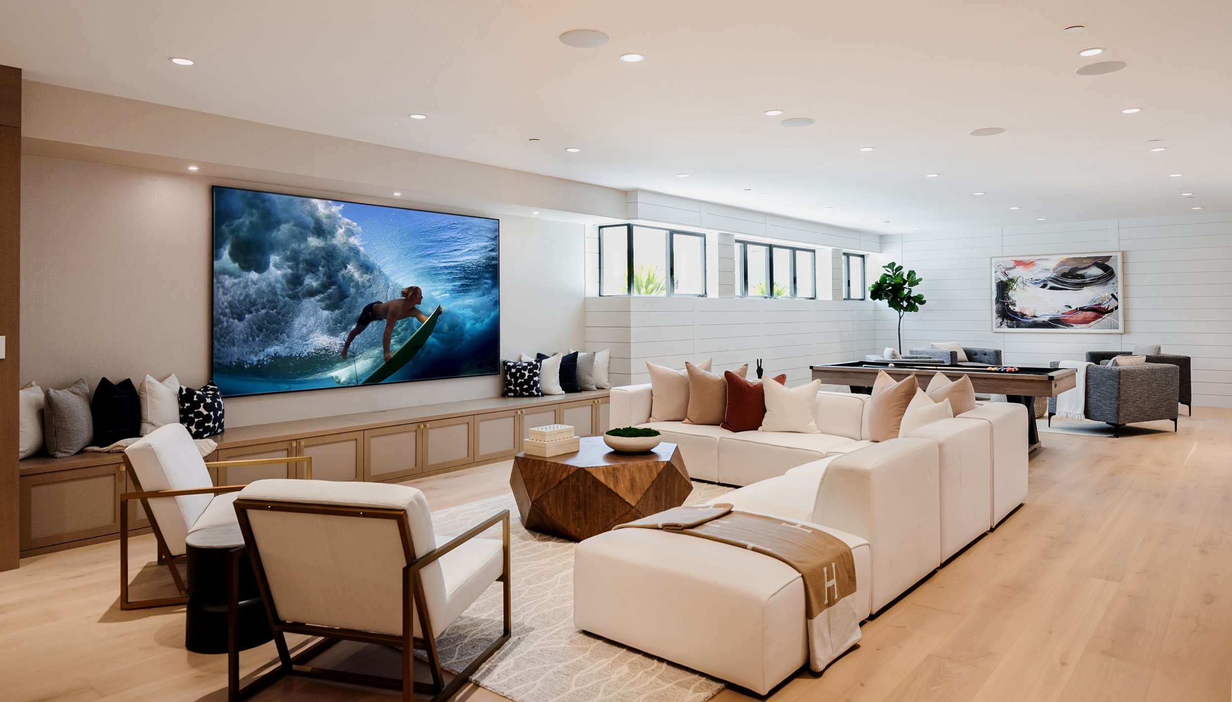 The Impact of High-Quality Photos and Video on Real Estate Sales: Why Hiring Professionals is the Key