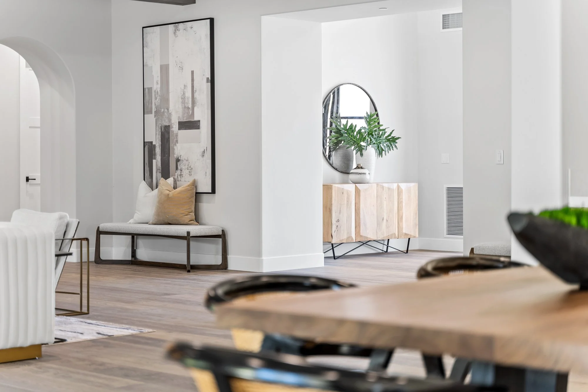 Creating a Welcoming First Impression: Staging the Entryway