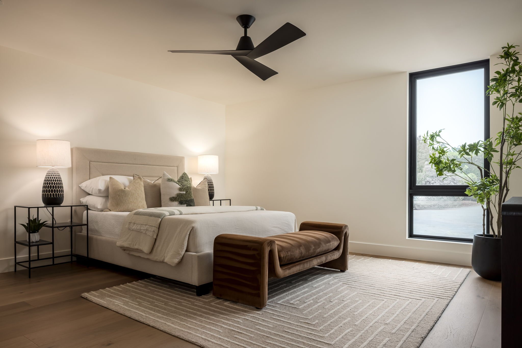35-web-or-mls-601-N-Cedros-Ave-Gary-Kasl-SandKasl-Imaging-27.jpg