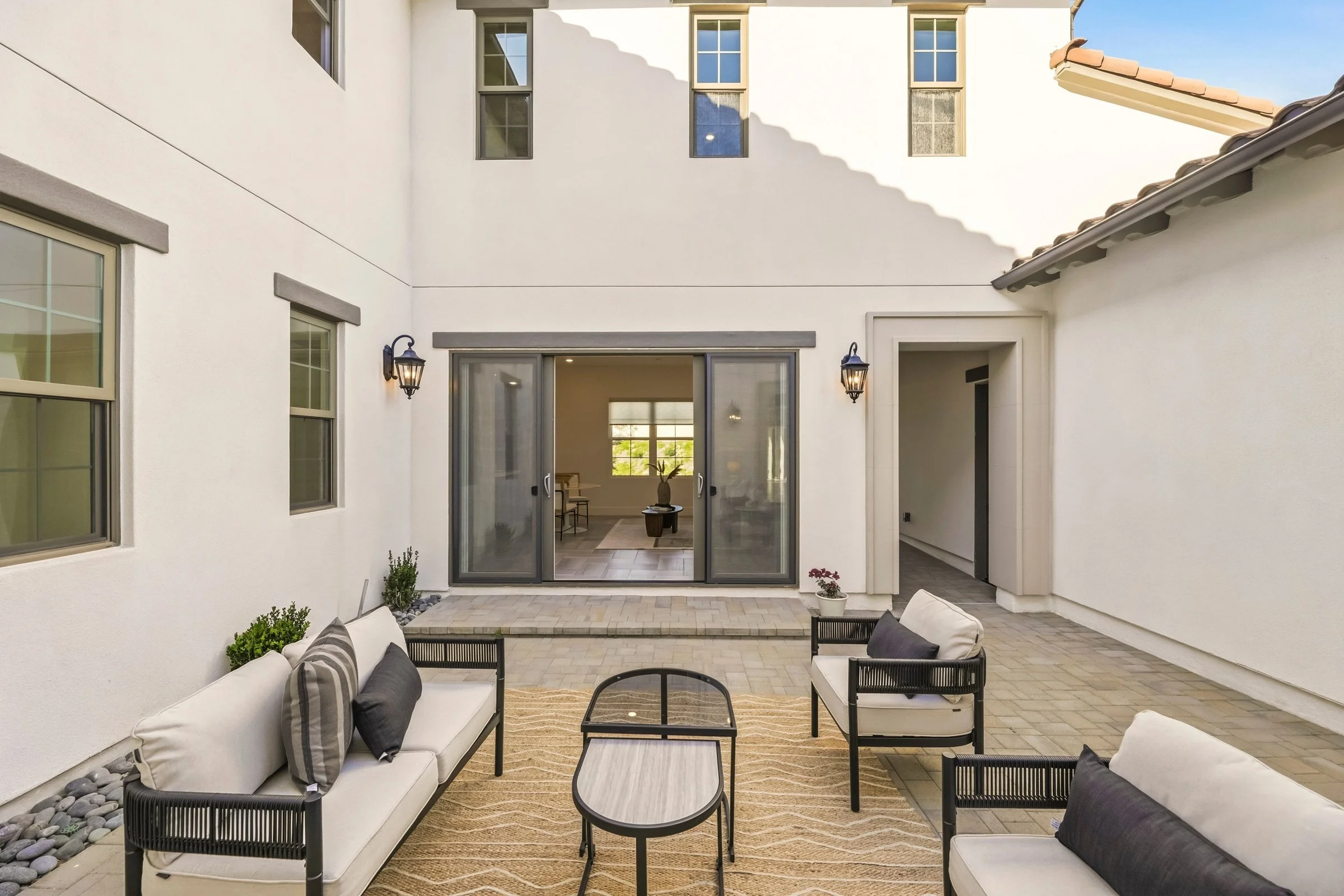 105_105_curb360_real_estate_photography_420.jpg