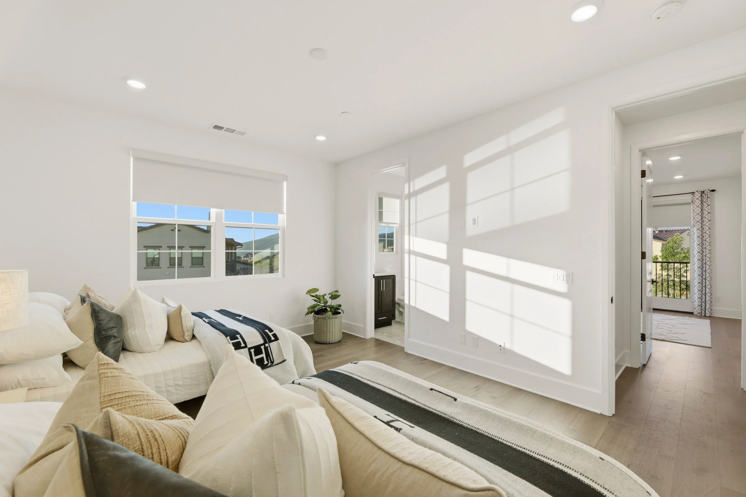 061_061_curb360_real_estate_photography_325.jpg
