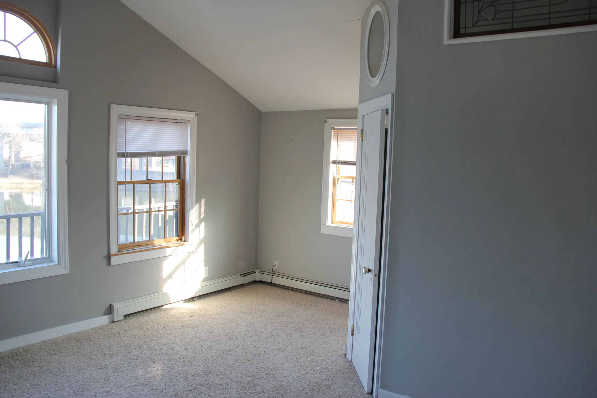 old master bedroom 2.JPG