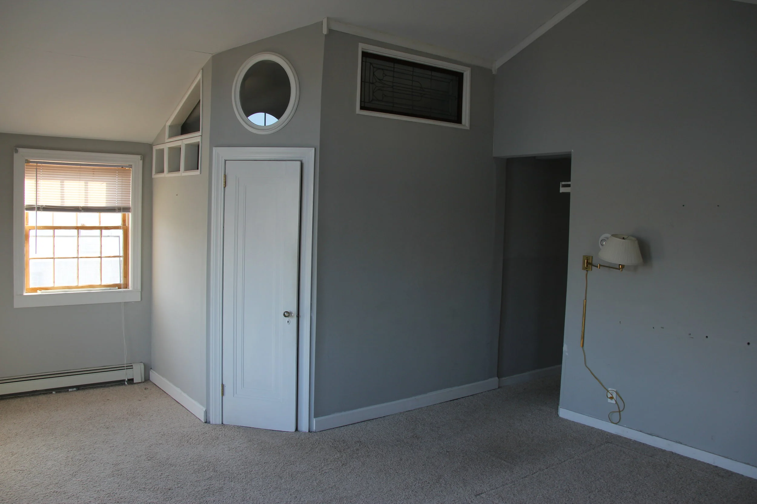 old master bedroom.JPG