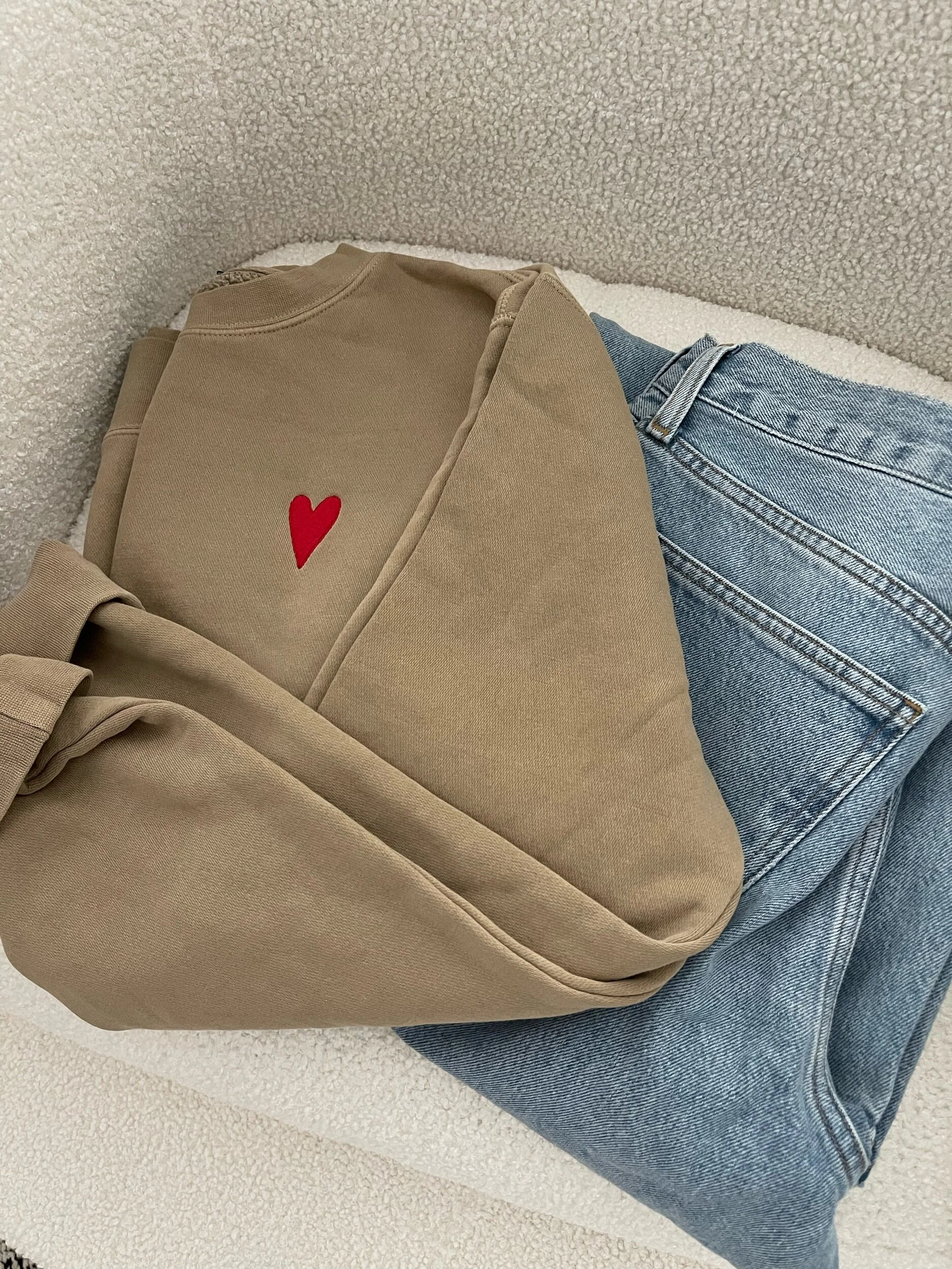 5046E352-73C3-49D8-A0A5-7EED1F49BF55