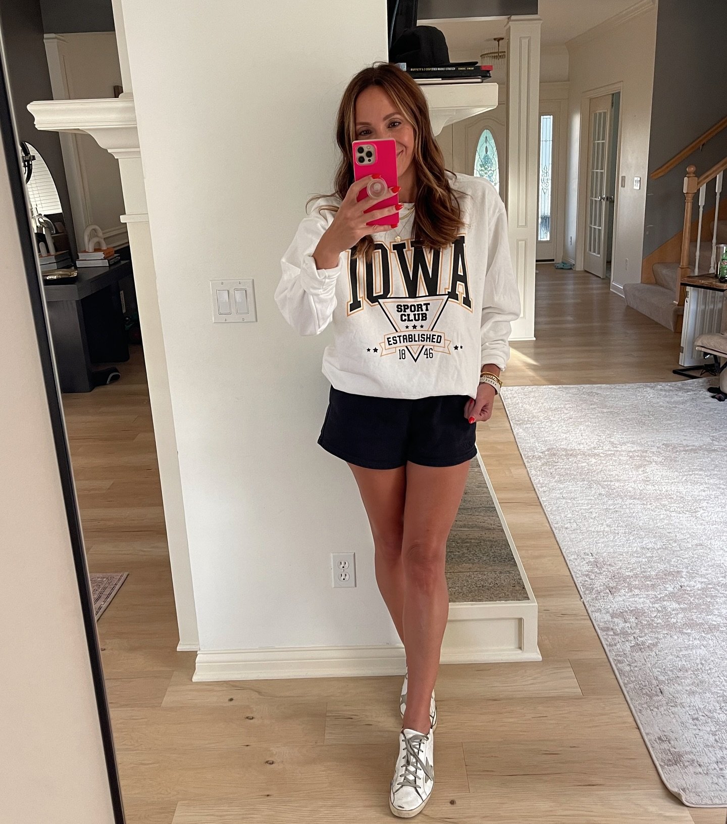 There&rsquo;s just somethin about a white comfort colors crewneck 🤍