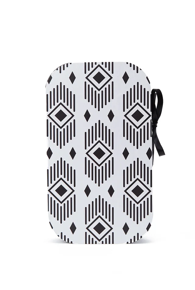 ren ro folding toddler chair monochrome print