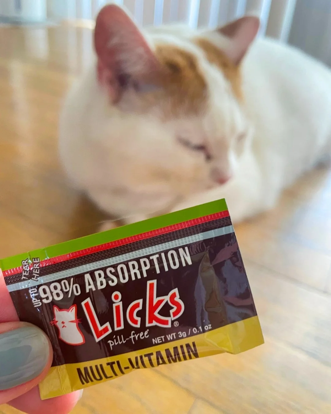 Fuel your cat's well-being effortlessly ✨🐱 

Give your furry friend the best with Licks Cat Multi-Vitamin Packets! 🐾 Packed with essential vitamins and minerals, this easy-to-administer formula supports their physical and mental health while cateri