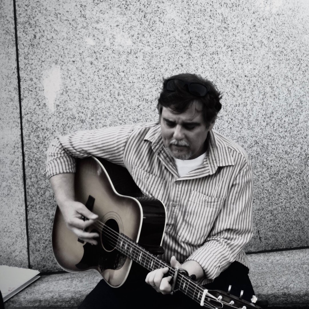 Live Music - Eddie Carter