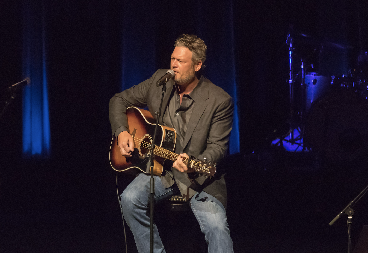 Blake Shelton Performs at Earl Thomas Conley Tribute/Tara Spradley Photography