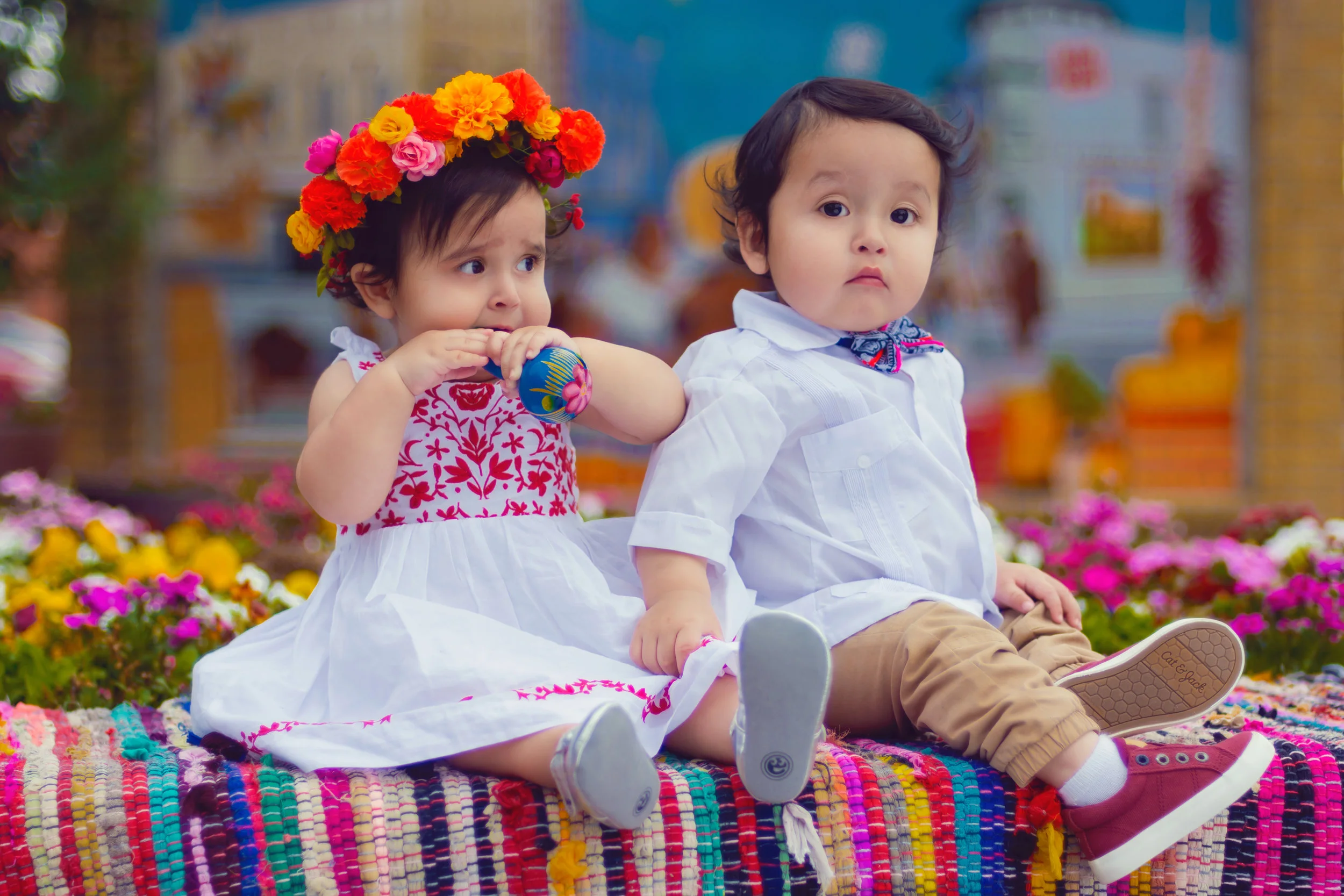 Twins at Market Square