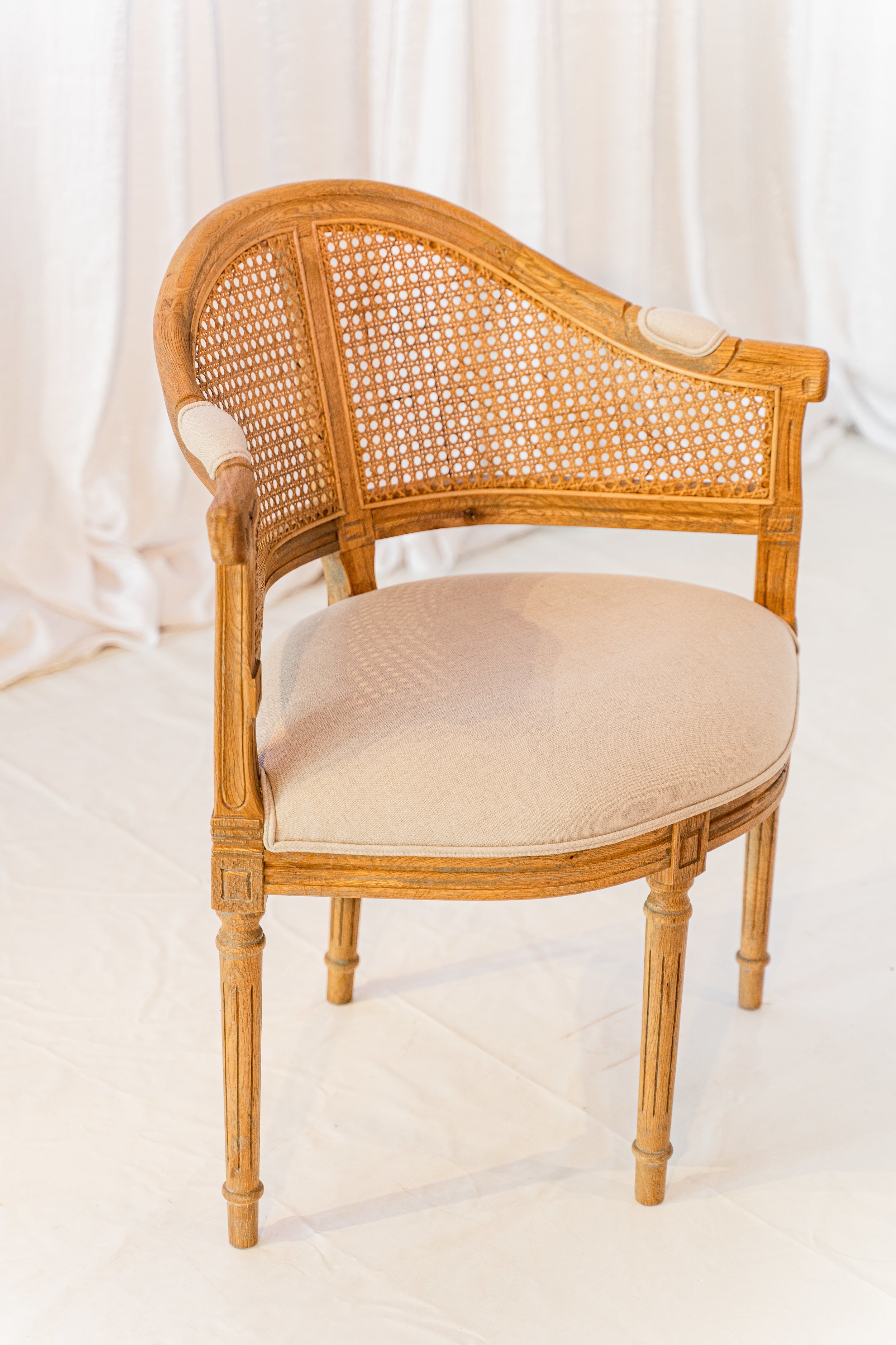 vintage chair images-24-min.jpg