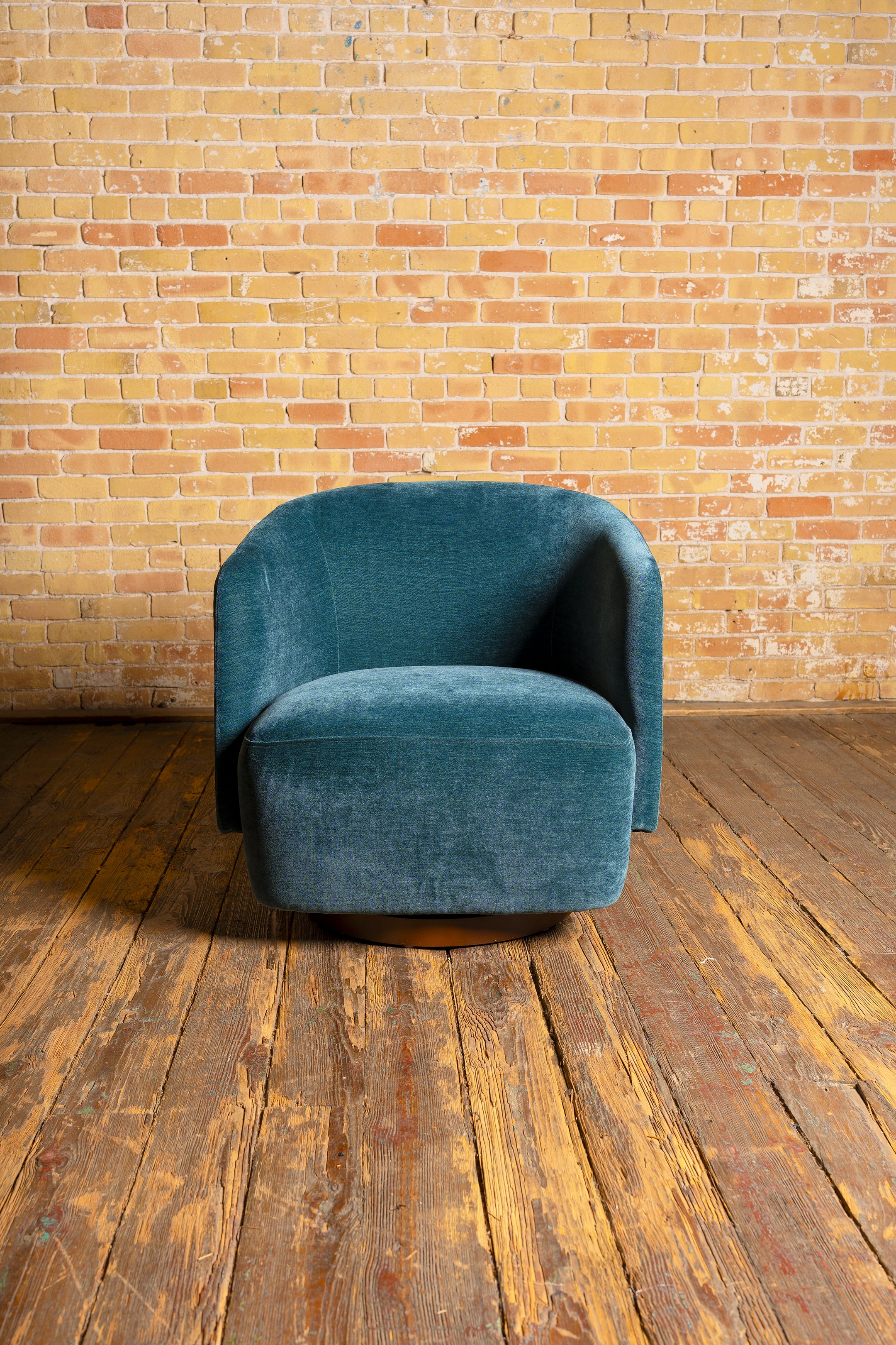 Teal Chair front.jpg