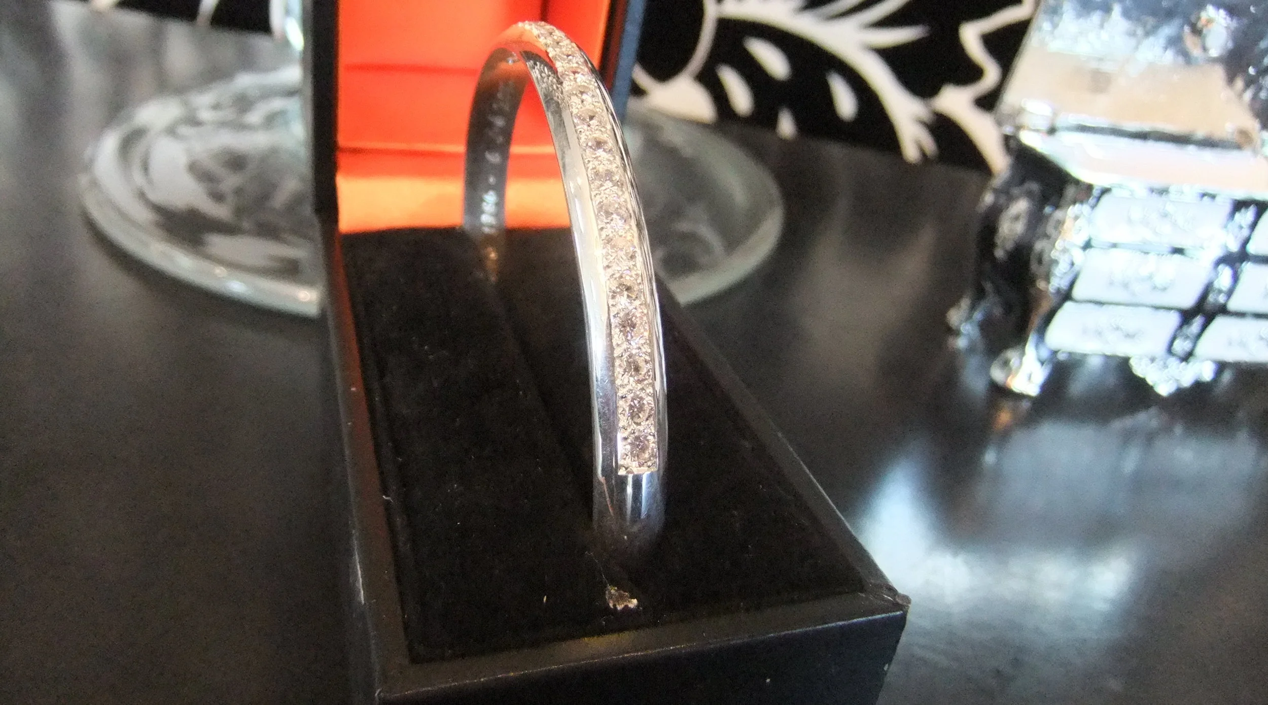 Eggelton sil bangle.JPG