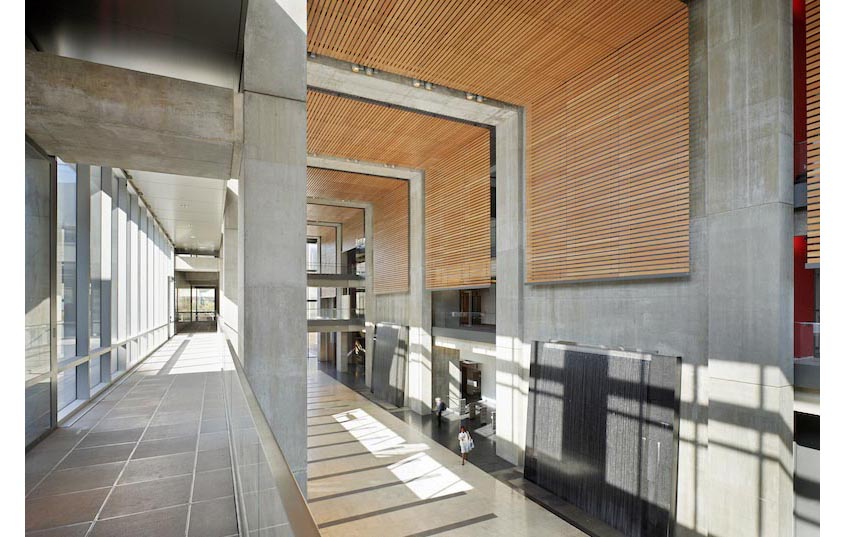  Manitoba Hydro Place, interior photo atrium from second floor / Photo: Tom Arban 