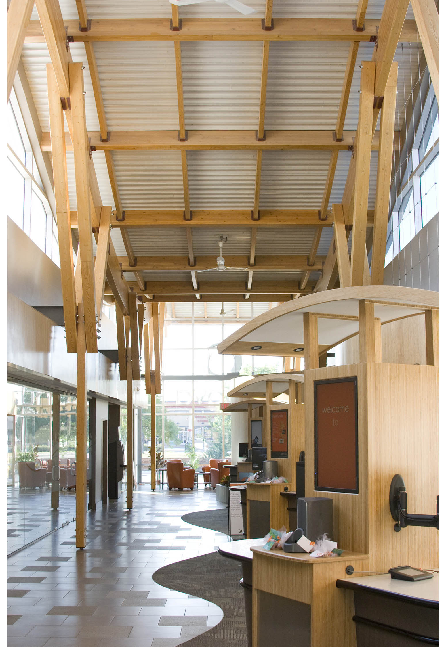  Sunova Credit Union, interior photo of banking hall / Photo: Tracy A Wieler 