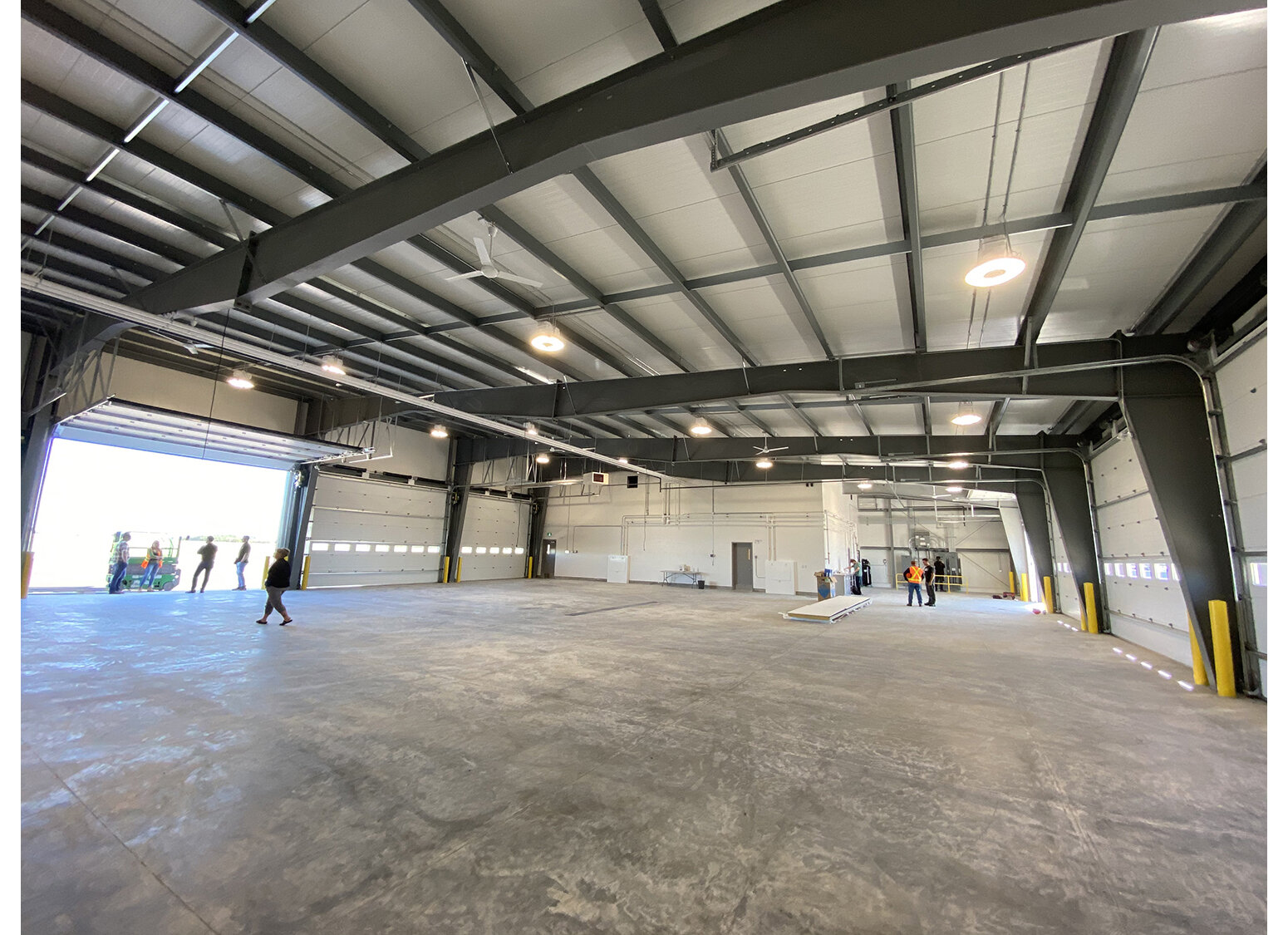 Brandon-Municipal-Airport-Garage-interior-1.jpg