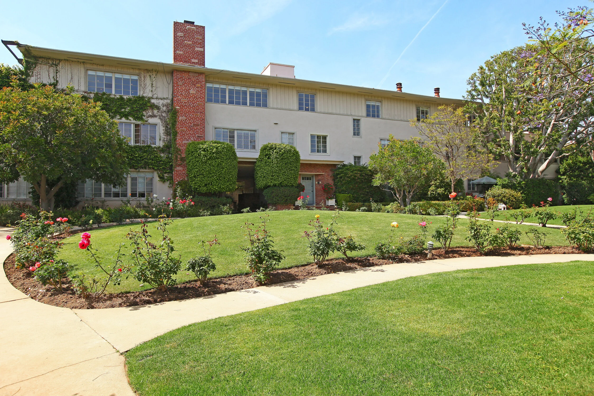 11901 West Sunset Boulevard, Unit 107