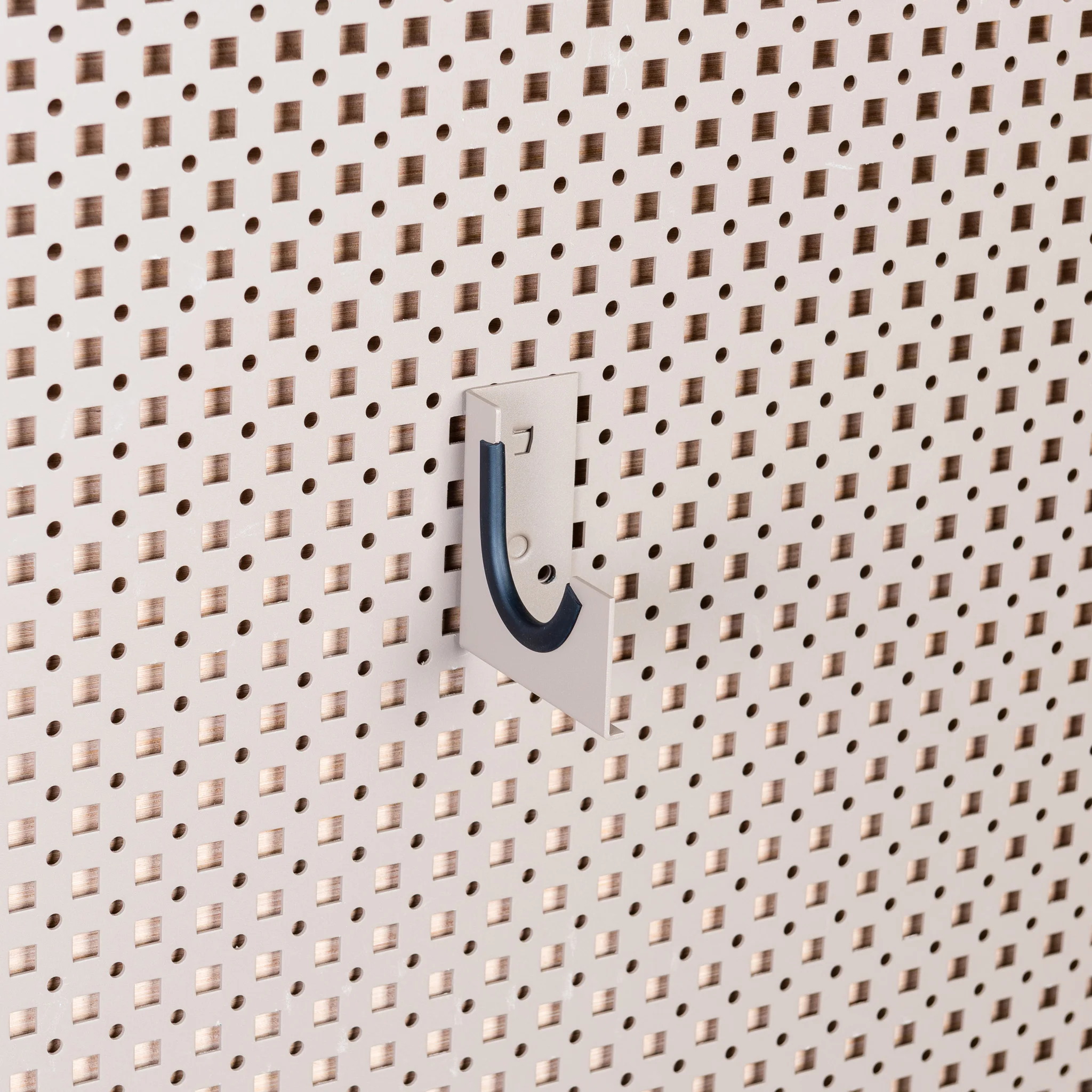 Horizontal Hanger - 1 Rifle Stock