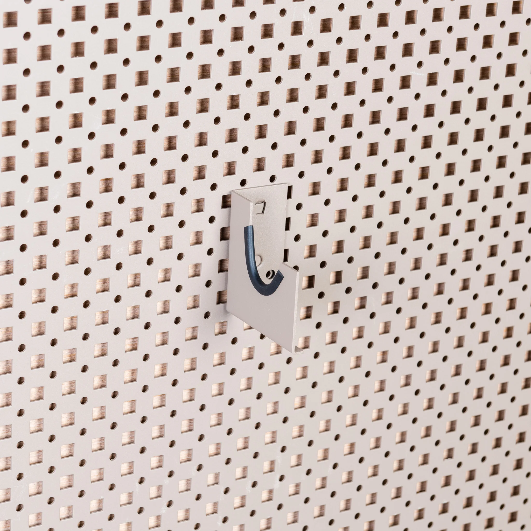 Horizontal Hanger - 1 Rifle Barrel