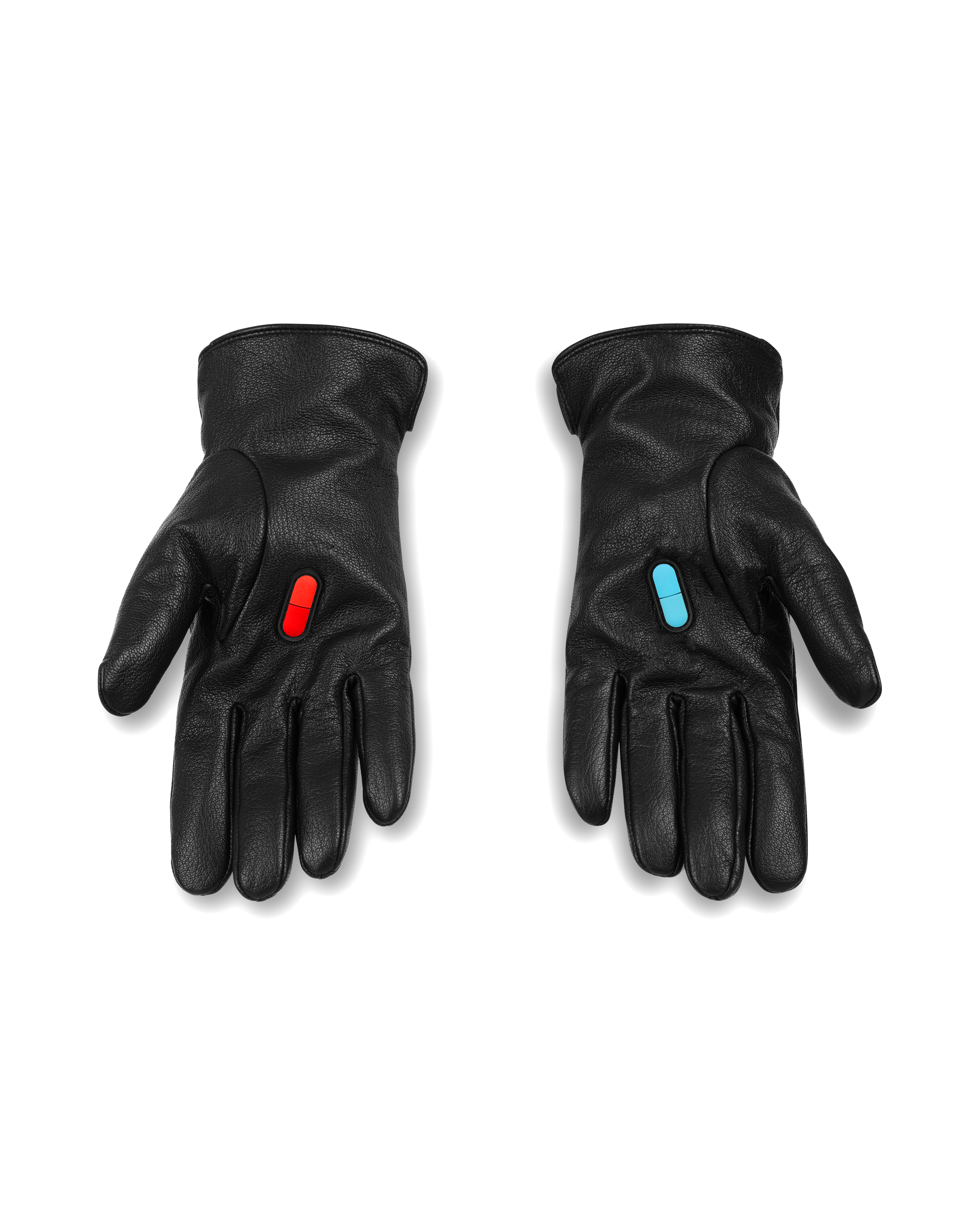gloves edit.png