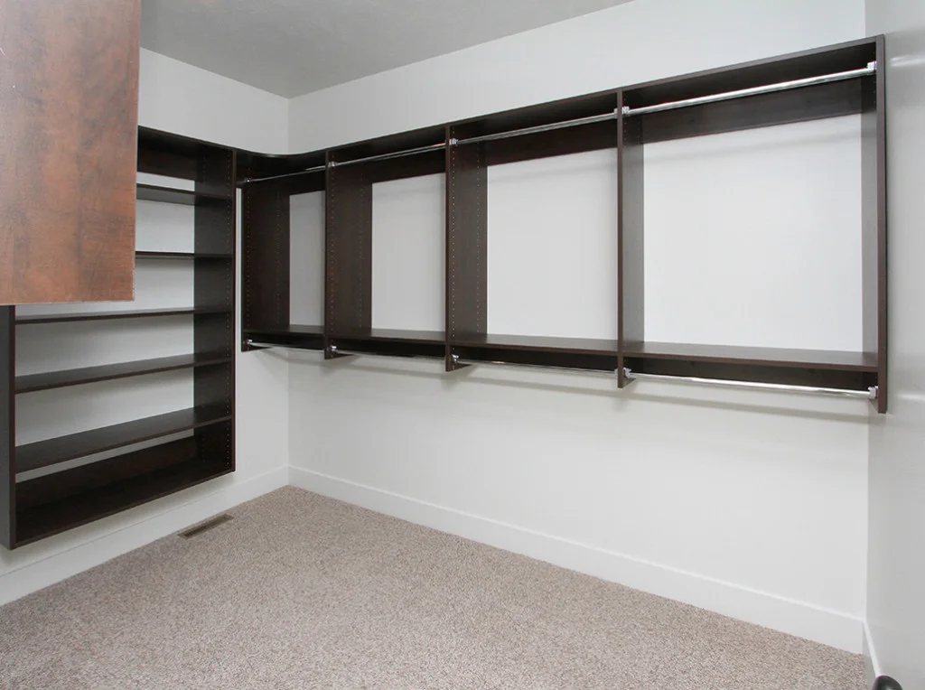 Closet-1024x764.jpg