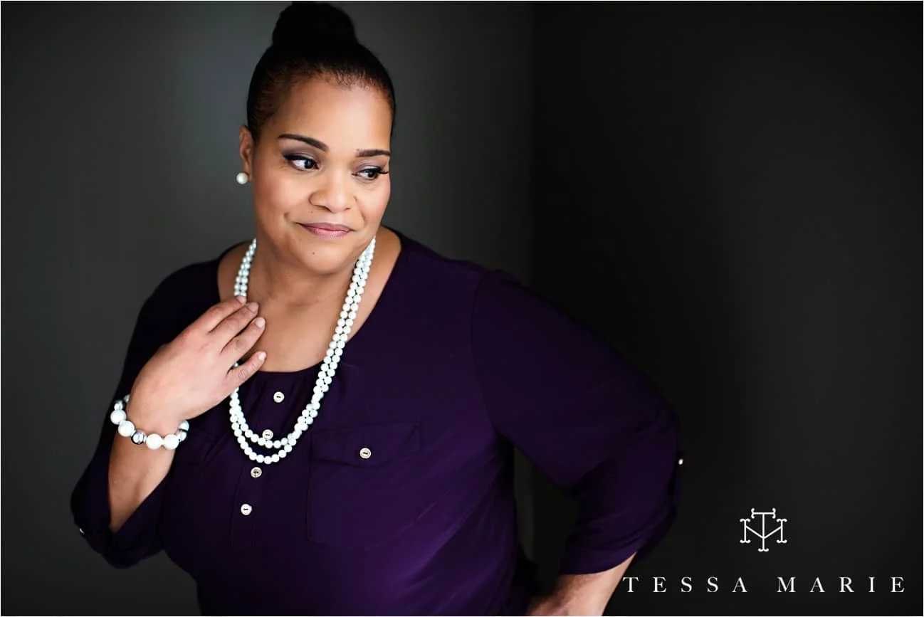 Tessa_marie_studios_womens_headshots_portraits_empowering_full_experience_something_for_mom_0045