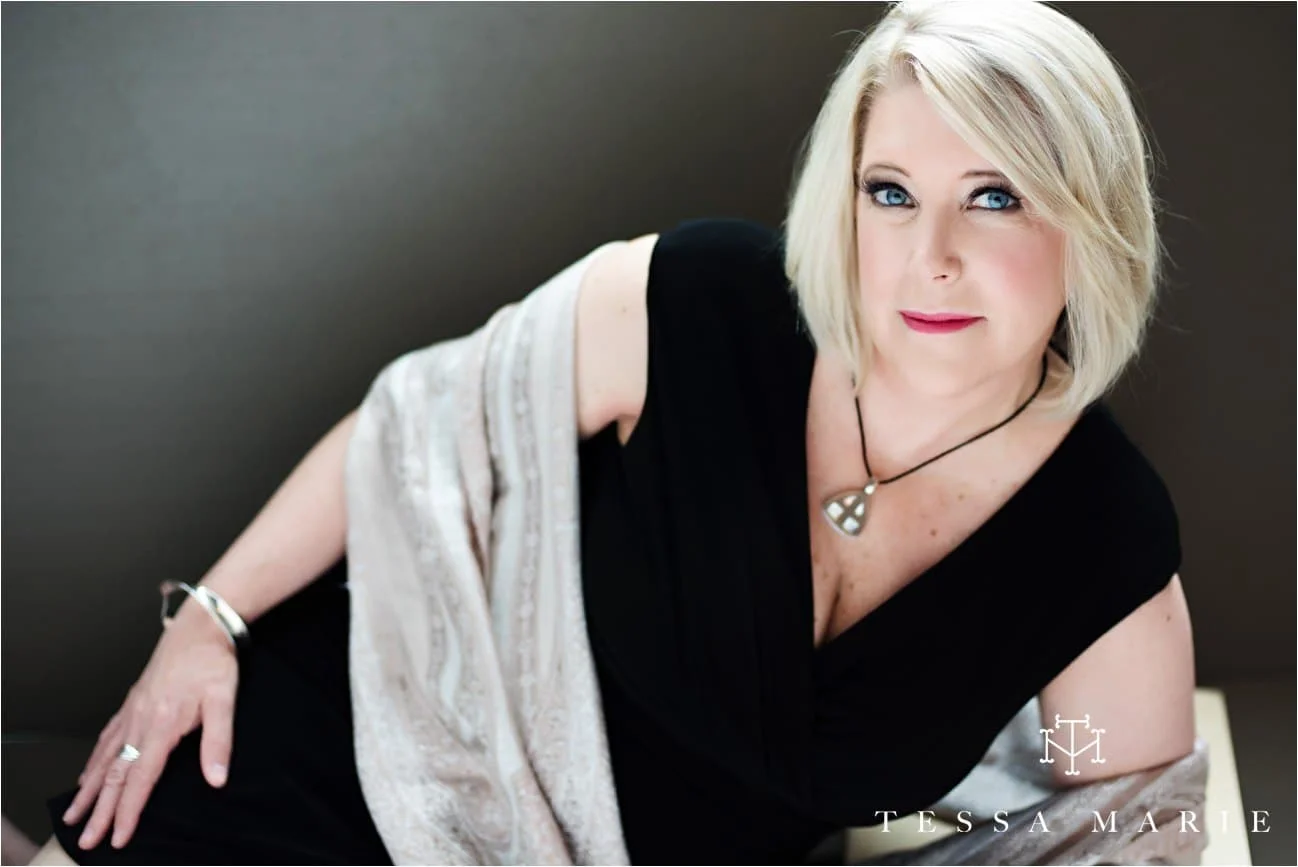Tessa_marie_studios_womens_headshots_portraits_empowering_full_experience_something_for_mom_0054