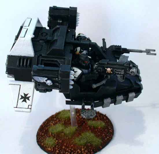 blacktemplarlandspeederside.jpg