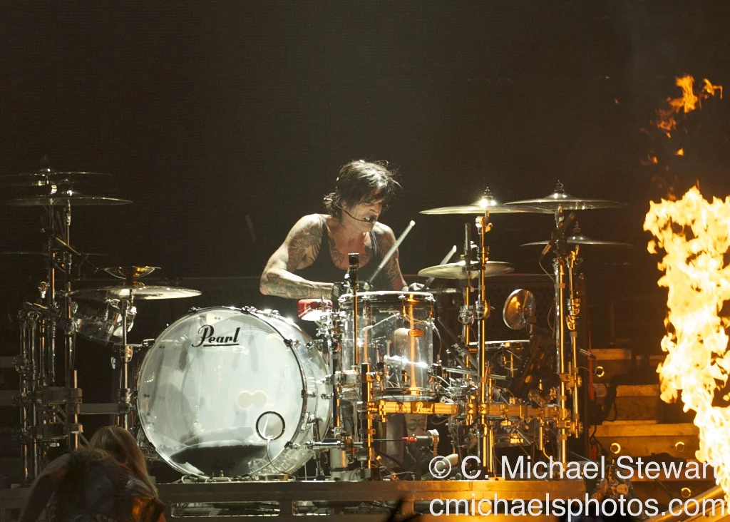 Kiss and Motley Crue 3194.jpg