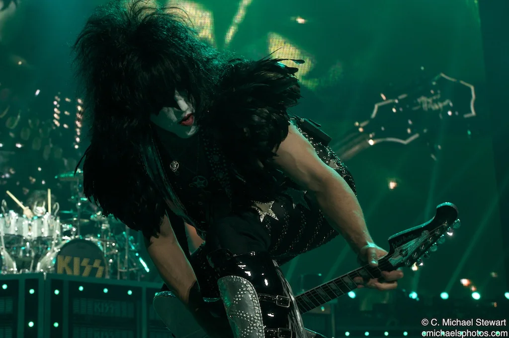 Kiss and Motley Crue 3205 (1).jpg