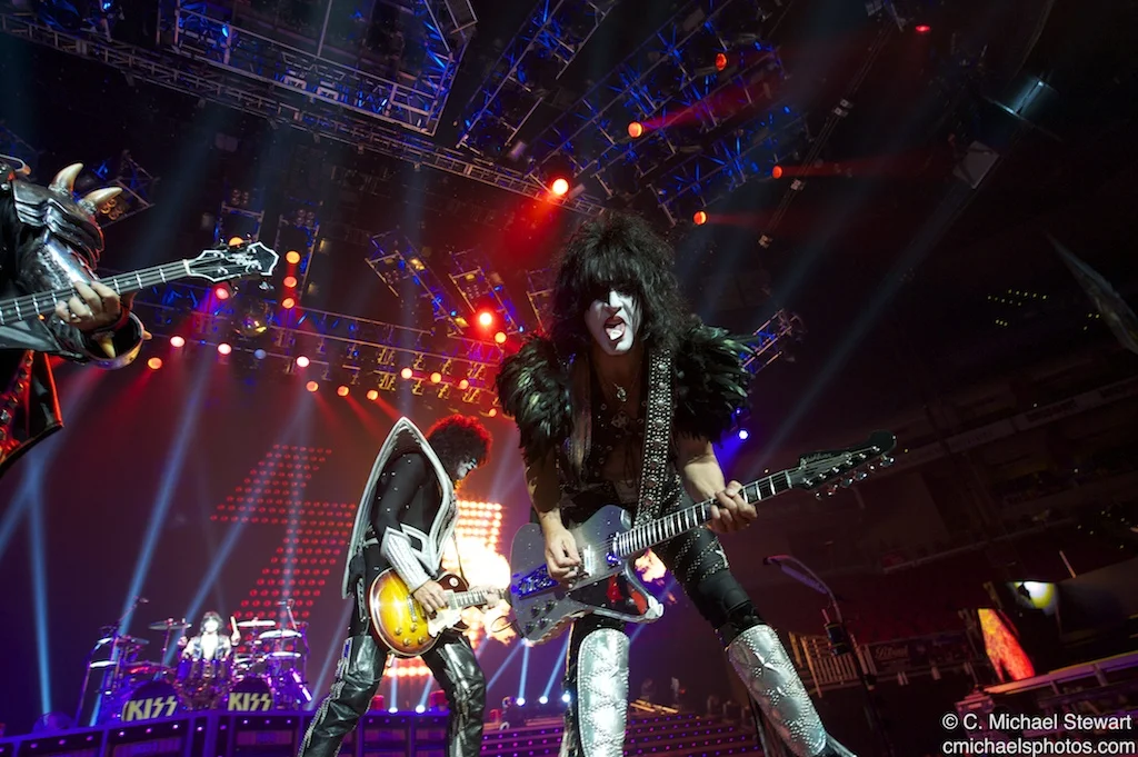 Kiss and Motley Crue 3208.jpg