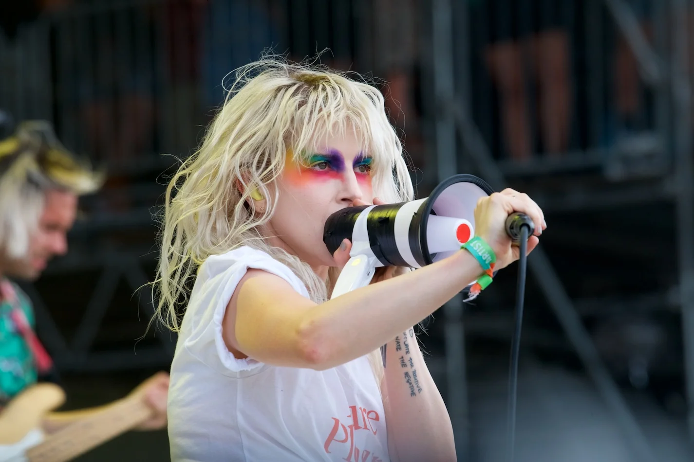 Hayley_Williams of Paramore performing on The What Stage Friday.jpg