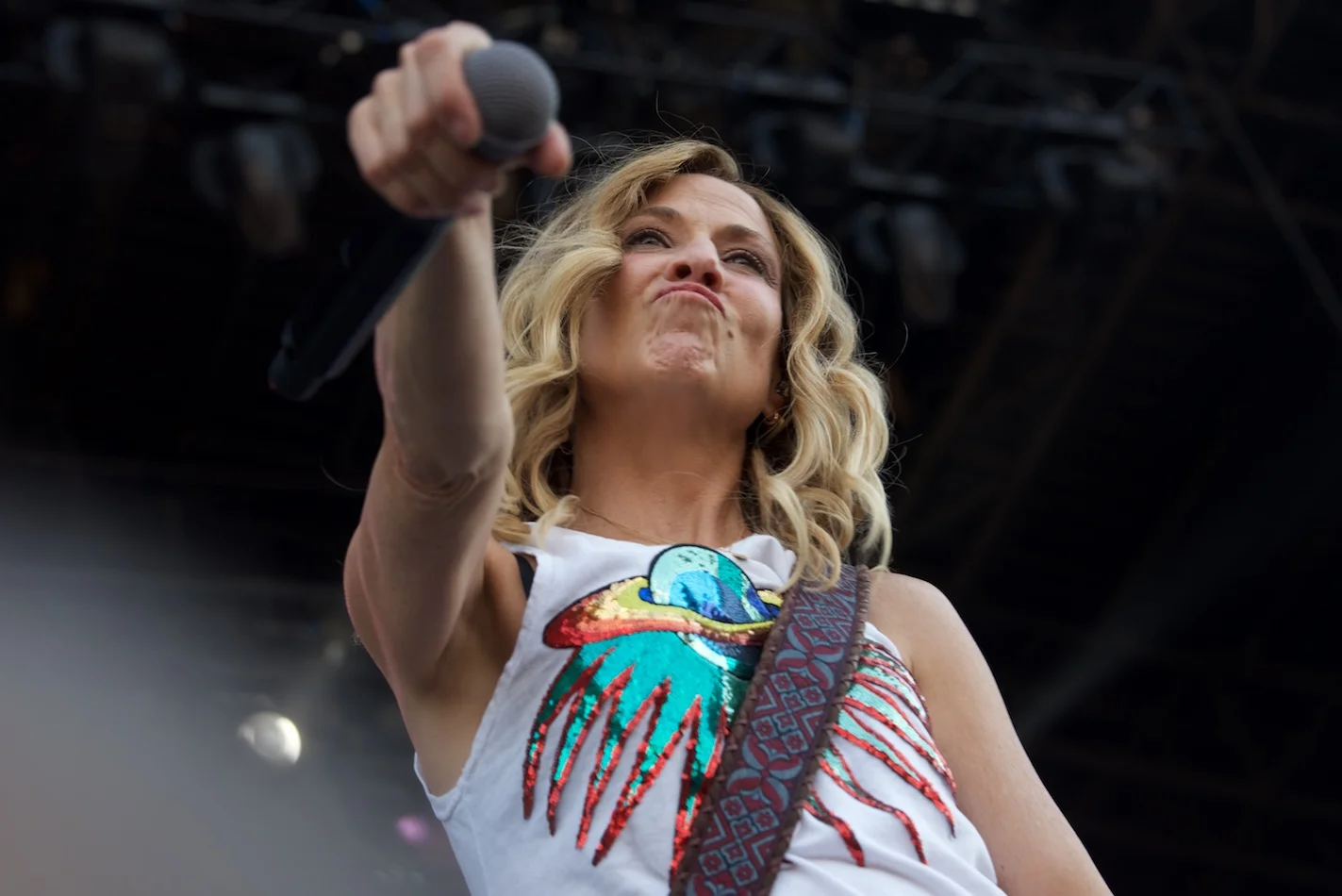 Sheryl Crow performing on The What Stage Friday (7).jpg