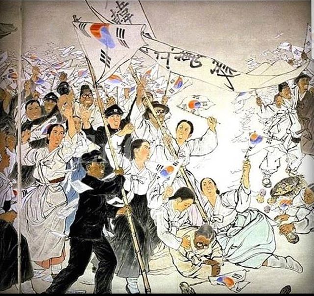 Today is March 1st!!! The 100th anniversary of the Korean independence movement to rise against the Japanese colonialists in Korea in 1919!
Celebrate with us as we remember those whose lives were lost and sacrificed for their desire to have basic human rights.
I'll be making a few more posts today with some info (let's hope my memory works today)
#koreanamericanheritagepodcast #koreanamerican #kahp #dosan #dosanahnchangho #korea #koreanflag #koreanindependence #marchfirstmovement #marchfirst #history #koreanhistory #neverforget