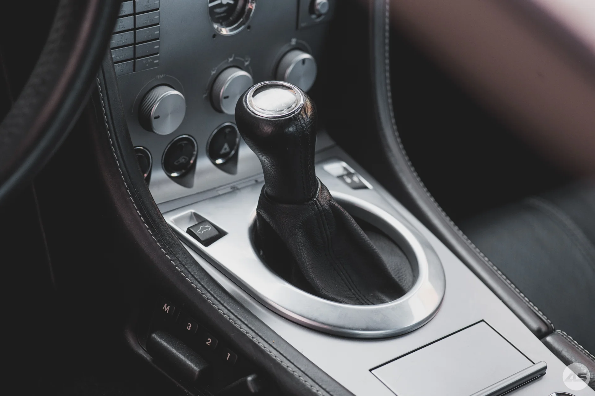 Aston-33.jpg