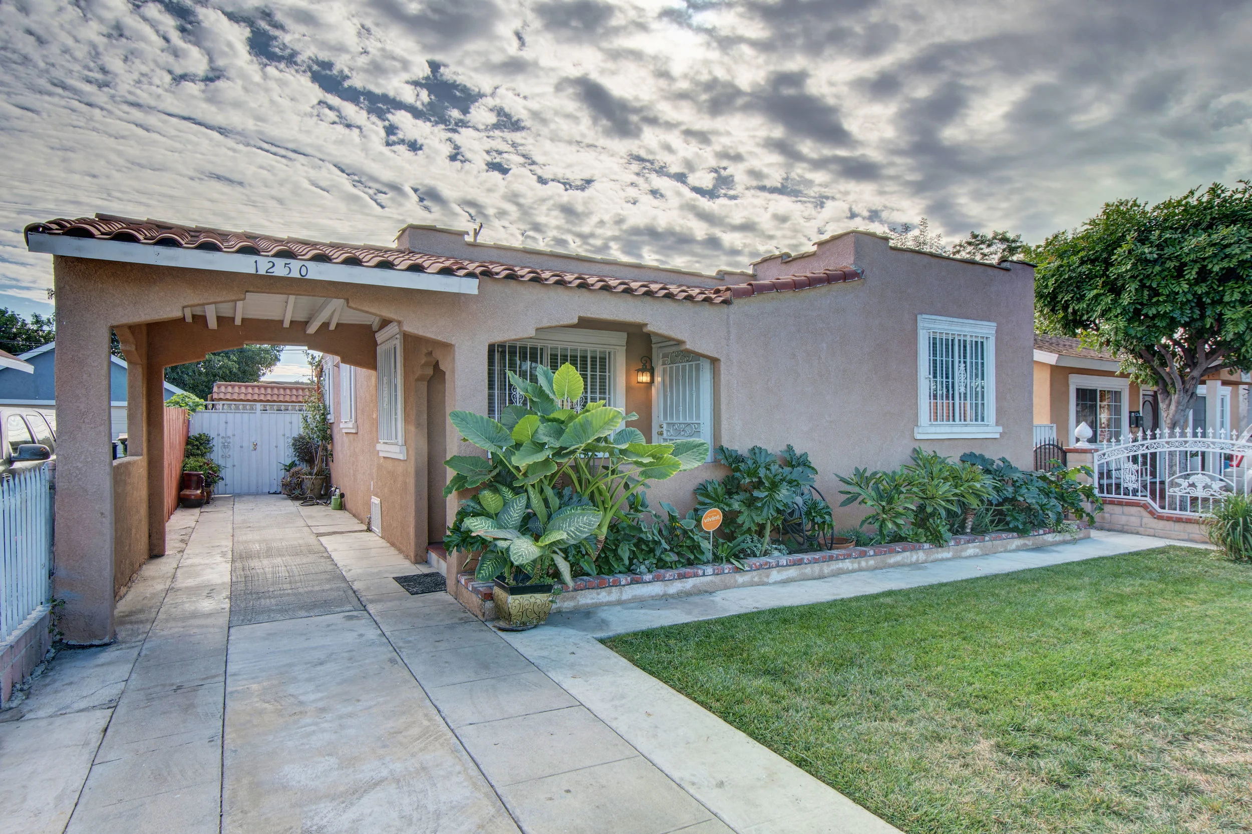 1250 East 74th Los Angeles.jpg